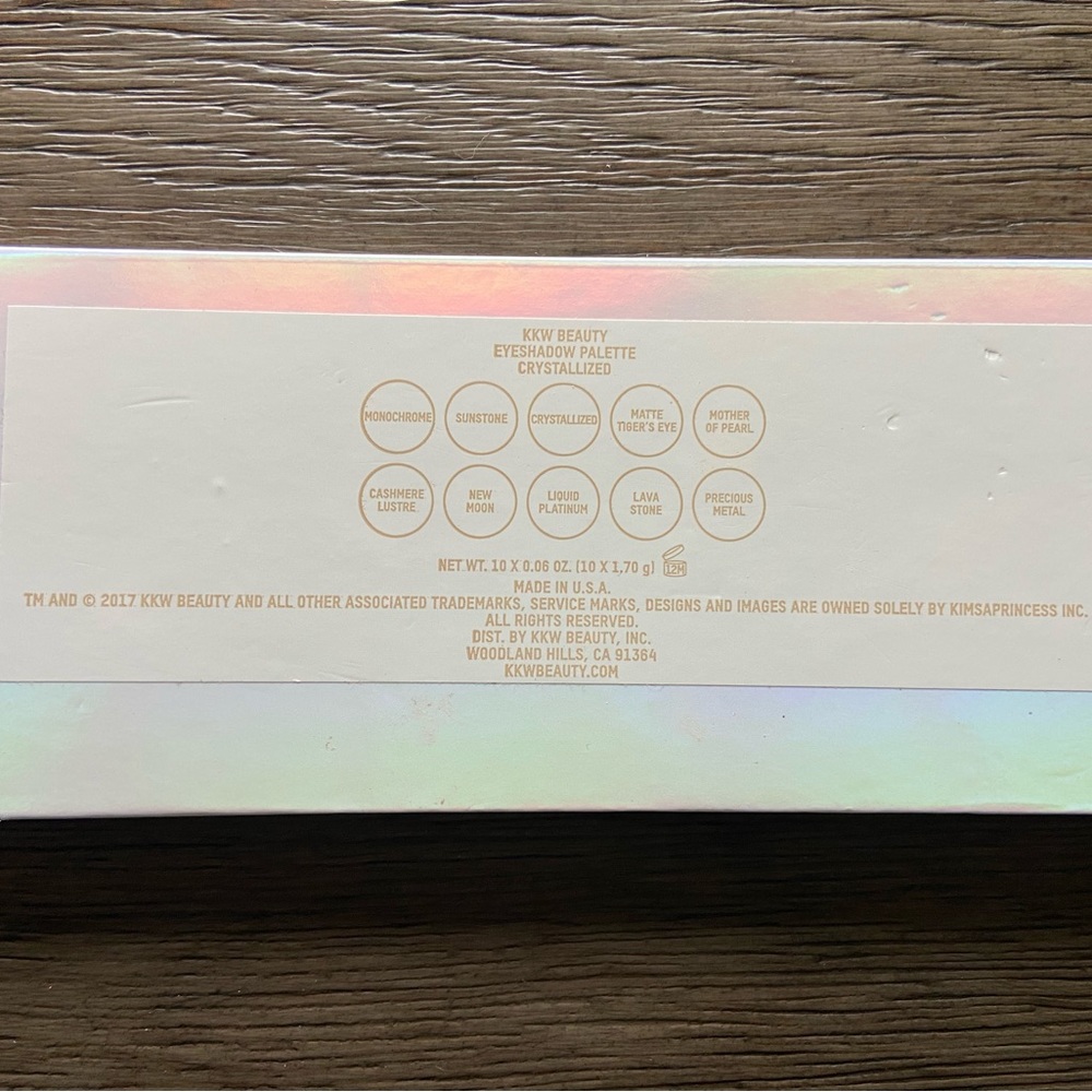 KKW BEAUTY EYESHADOW PALETTE. CRYSTALLIZED